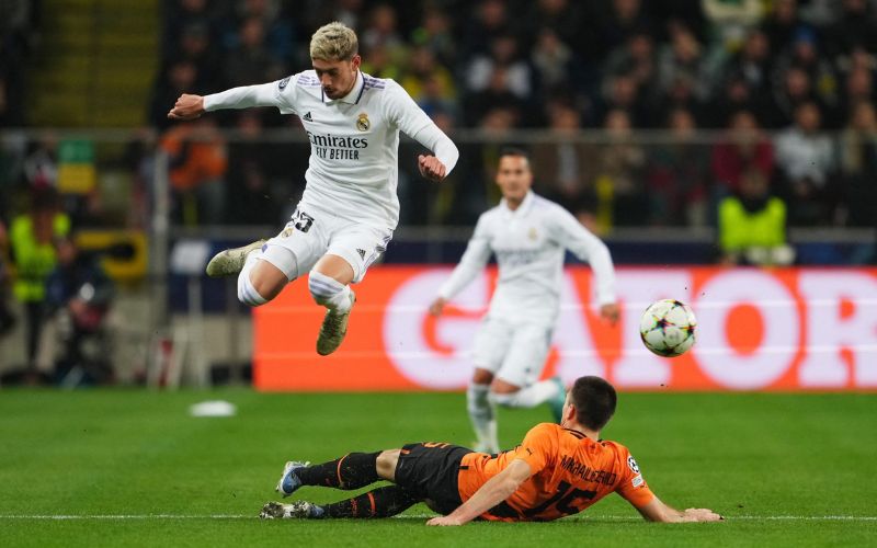 Bí quyết giữ thể lực khi đá bóng